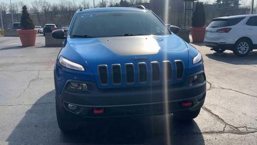 Hydro Blue Pearlcoat 2017 Jeep Cherokee Trailhawk