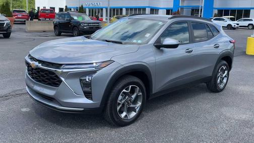 Sterling Gray Metallic 2024 Chevrolet Trax LT