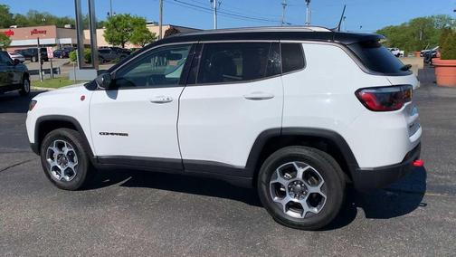 Bright White Clearcoat 2022 Jeep Compass Trailhawk