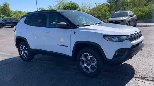 Bright White Clearcoat 2022 Jeep Compass Trailhawk