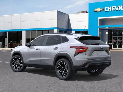 Sterling Gray Metallic 2026 Chevrolet Trax FWD 2RS