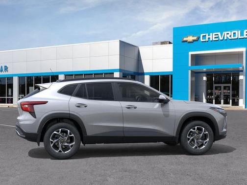 Sterling Gray Metallic 2026 Chevrolet Trax LT