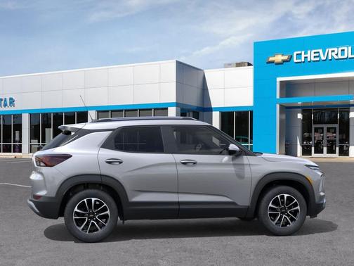 Sterling Gray Metallic 2026 Chevrolet Trailblazer LT