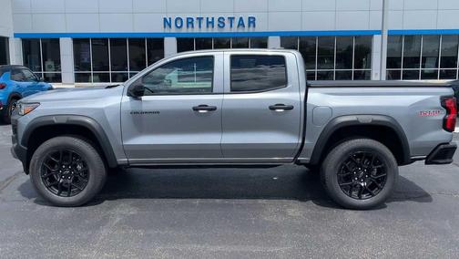 Sterling Gray Metallic 2023 Chevrolet Colorado Trail Boss