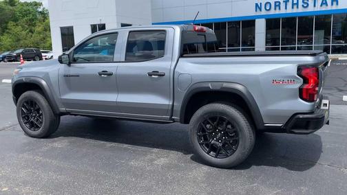 Sterling Gray Metallic 2023 Chevrolet Colorado Trail Boss