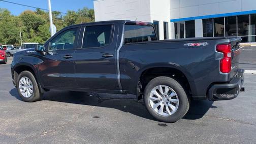 2022 Chevrolet Silverado 1500 Custom