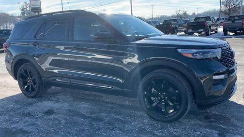 2023 Ford Explorer ST-Line