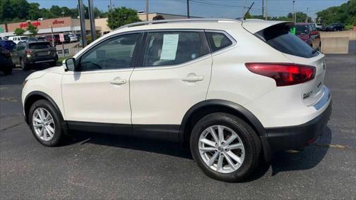 2017 Nissan Rogue Sport SV