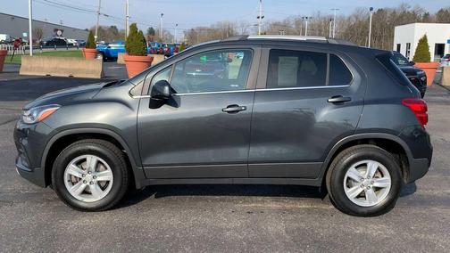Nightfall Gray Metallic 2019 Chevrolet Trax LT