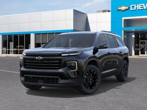Mosaic Black Metallic 2026 Chevrolet Traverse LT