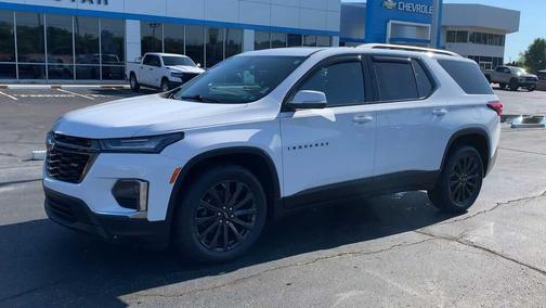 Summit White 2023 Chevrolet Traverse RS