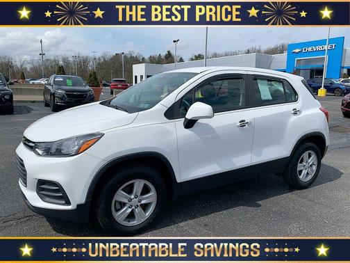 Summit White 2018 Chevrolet Trax LS
