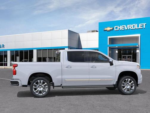 Polar White Tricoat 2026 Chevrolet Silverado 1500 High Country