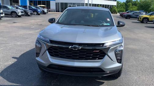 Sterling Gray Metallic 2024 Chevrolet Trax FWD 1RS