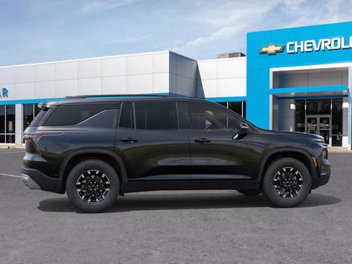 Mosaic Black Metallic 2026 Chevrolet Traverse AWD Z71