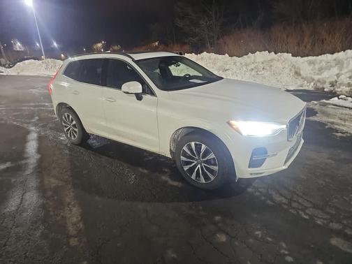 2023 Volvo XC60 B5 Core