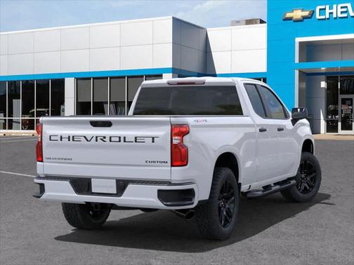 2025 Chevrolet Silverado 1500 Custom