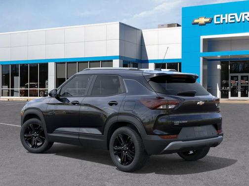 Mosaic Black Metallic 2026 Chevrolet Trailblazer LT