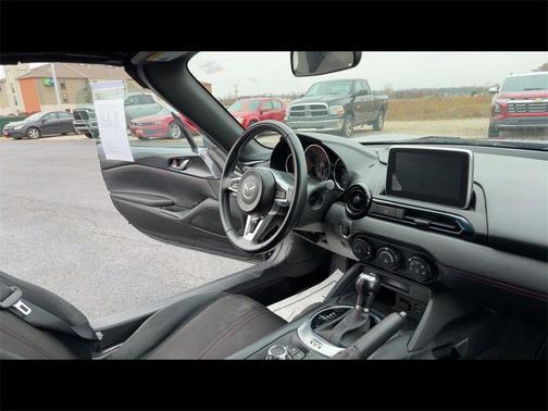 2016 Mazda MX-5 Miata Club