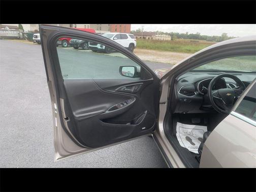 2024 Chevrolet Malibu 2LT