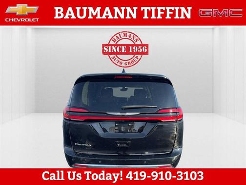 2024 Chrysler Pacifica Touring-L