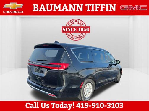 2024 Chrysler Pacifica Touring-L