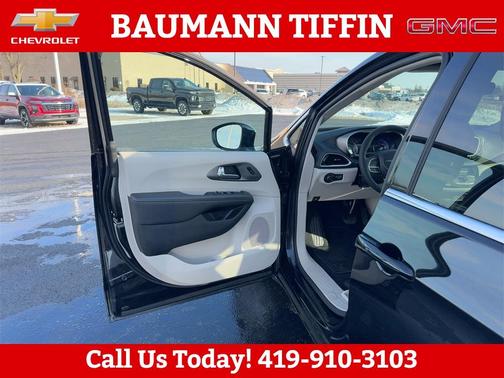 2024 Chrysler Pacifica Touring-L