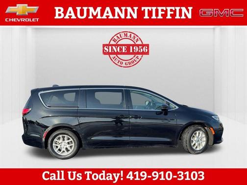 2024 Chrysler Pacifica Touring-L