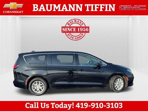 2024 Chrysler Pacifica Touring-L