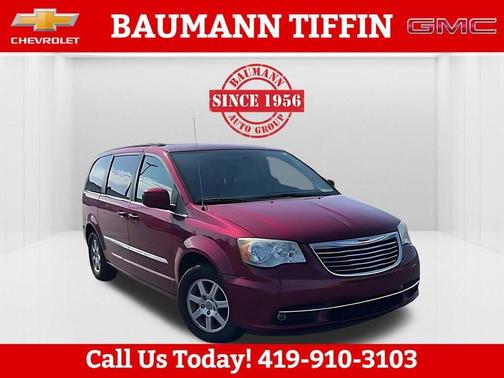 2011 Chrysler Town & Country Touring