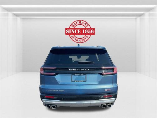 2025 GMC Acadia Denali