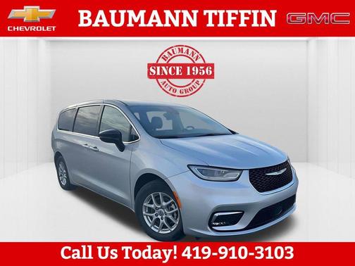 2024 Chrysler Pacifica Touring-L