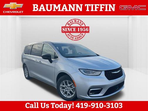 2024 Chrysler Pacifica Touring-L