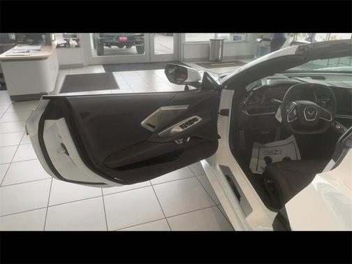 2026 Chevrolet Corvette Stingray w/2LT
