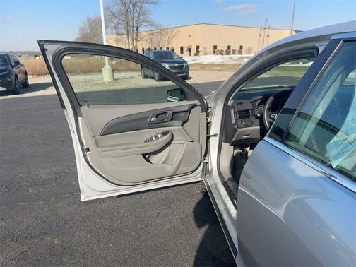 2013 Chevrolet Malibu 1LS