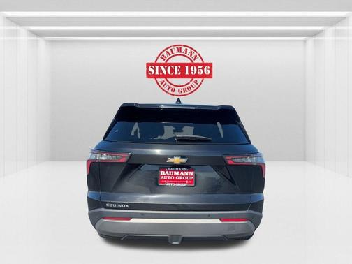 Mosaic Black Metallic 2025 Chevrolet Equinox LT