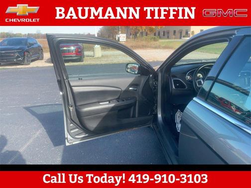 2011 Chrysler 200 Limited