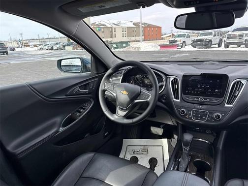 2024 Chevrolet Malibu 2LT