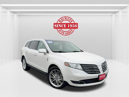 2017 Lincoln MKT Elite