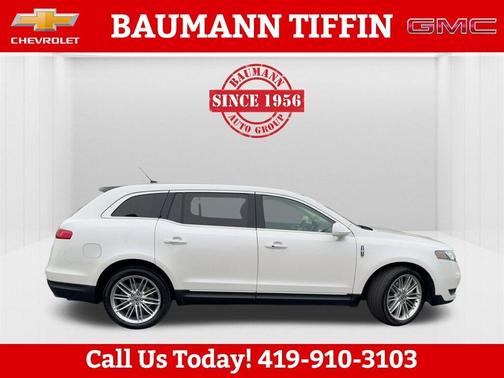 2017 Lincoln MKT Elite