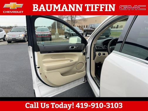 2017 Lincoln MKT Elite