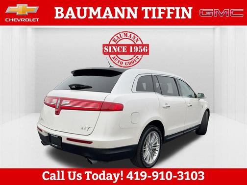 2017 Lincoln MKT Elite