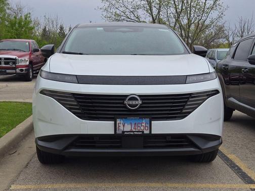 Everest White Pearl Tricoat/Super Black 2025 Nissan Murano SL