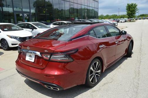 2023 Nissan Maxima SL