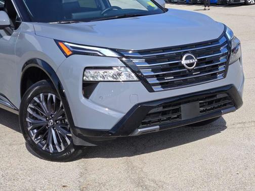 2025 Nissan Rogue Platinum