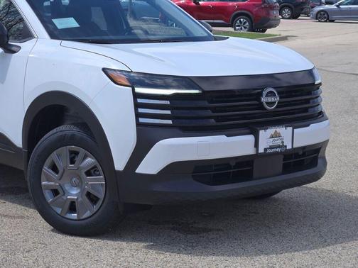 Fresh Powder 2026 Nissan Kicks S