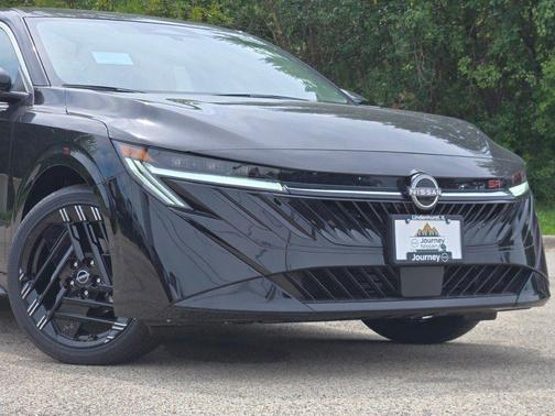 Super Black 2027 Nissan Sentra SR