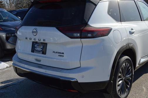 2025 Nissan Rogue Platinum