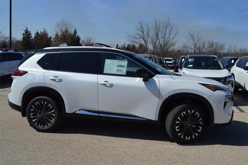 2025 Nissan Rogue Platinum