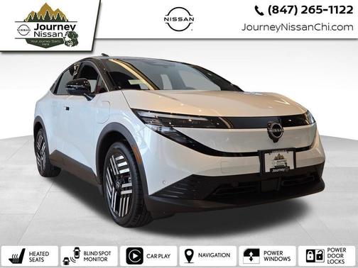 Everest White Pearl/Black 2026 Nissan Leaf SV+